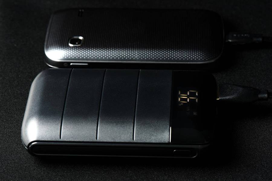Jak wybrać powerbank do samochodu i na co zwrócić uwagę?